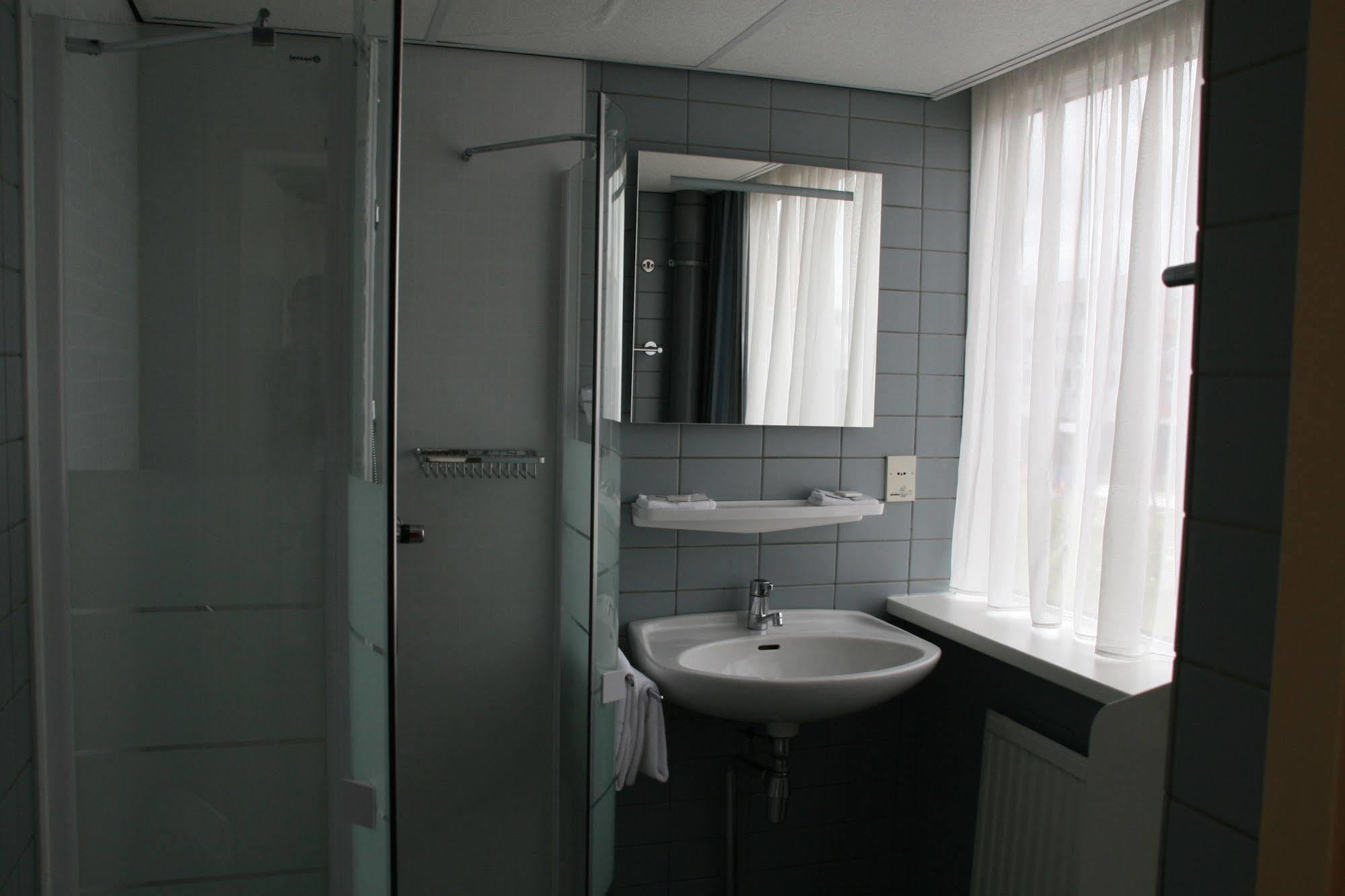 Hotel Het Galjoen Dronten Extérieur photo